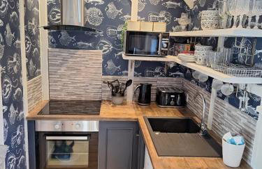 Spinnaker Barn, boutique, cute barn with hot tub - Foto 27