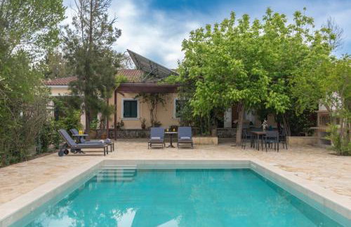 Yiolanda Pool Villa by "Elite" - Foto 45
