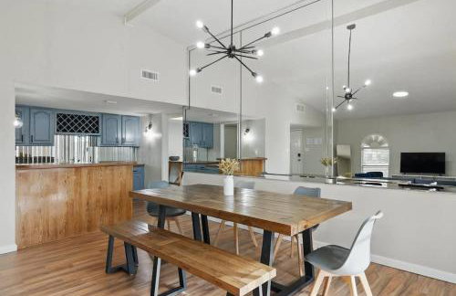 Luxury Retreat in Carrollton - Pool Patio & More - Foto 10