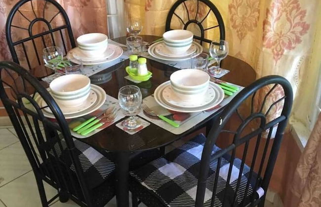 1 Bed Villa - Sleeps 2 - Garden - Parking - Wifi - Foto 3