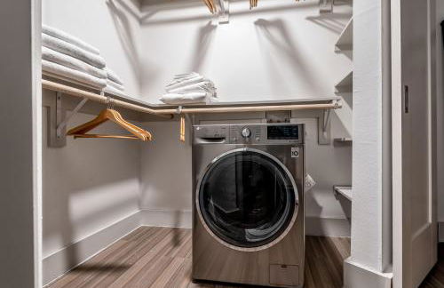 Downtown 1br w deck gym nr shopping ATX-214 - Foto 12