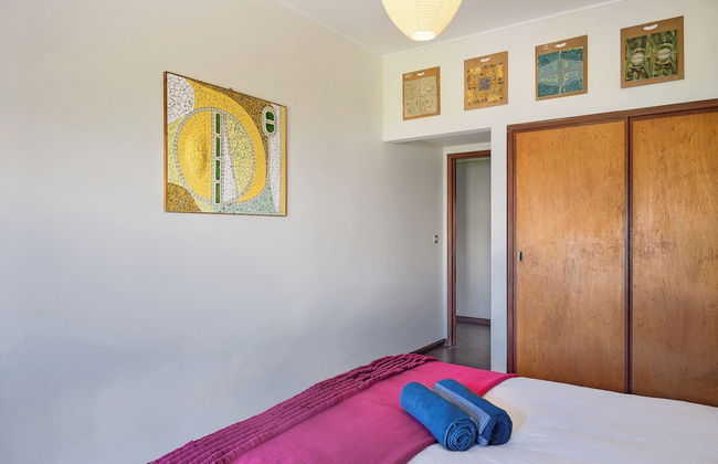 VIC Aveiro Arts House - Photo 9