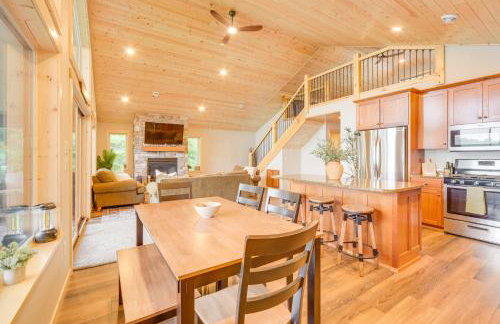 Boat Dock, BBQ and Fireside Fun Clam Lake Cabin - Foto 8