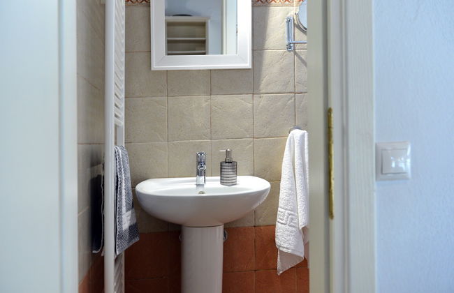 Orestis Suites - Photo 42