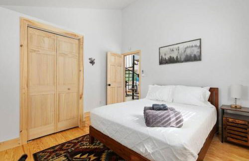 Forest Ridge Cabin - Hot Tub, Wi-Fi, National Park 15 Min, Fire Pit - Foto 10