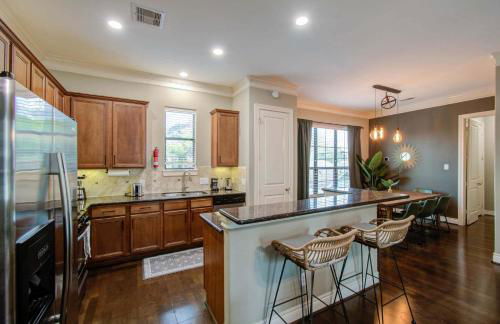 Chic & Central 3-BD Townhouse Mins to DT - Foto 9