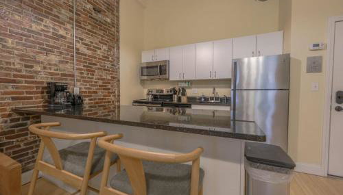 Stylish Exposed Brick 3 Bedroom - Foto 4