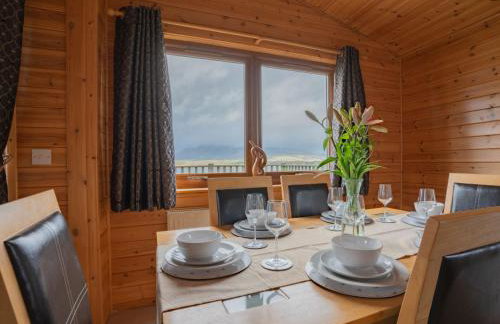 Chalet Loch Leven Lodge 10 by Interhome - Photo 20