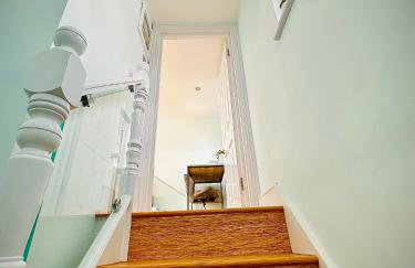 Large Double Room with Private Bathroom West Zone 3 Free Parking - Foto 22