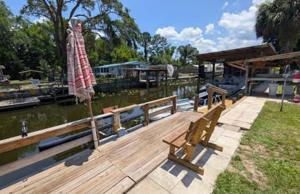 FREE BOAT to use ,Fish Camp, Water Front, Pets ok - Foto 16