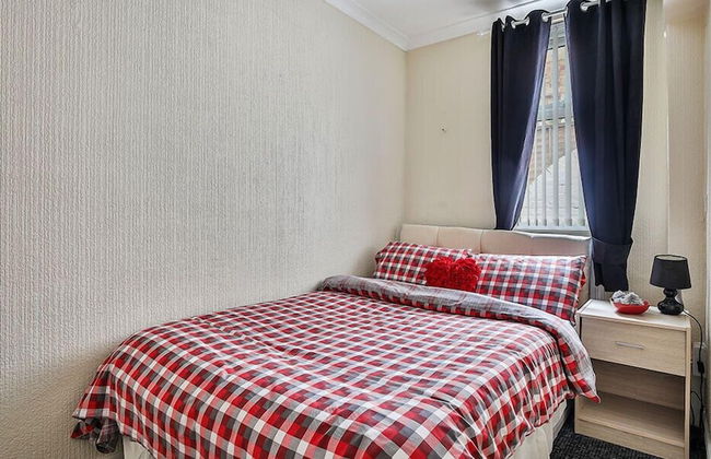 Chomley Holiday Flats - Photo 10