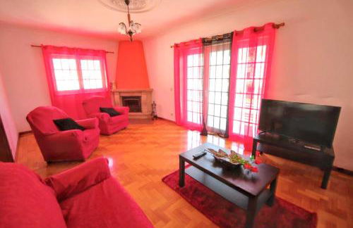 Spacious house in Santa Maria da Feira - 220 m² with city view - Foto 3