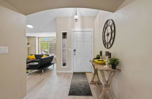 Remodeled, Charming Retreat on the City's Doorstep - Foto 5