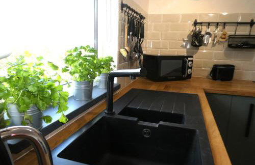 1 Bed Rural Escape between Coast & Mountains at Mud & Wool - Foto 63