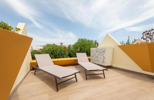 Catalina - Terrasse XXL - Garage Privé - Clim - Heliopolis Village Naturiste - Foto 29