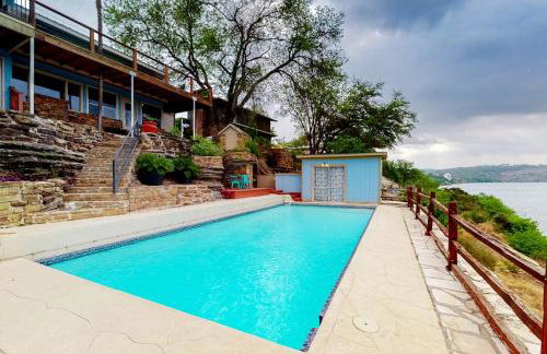 Mid-Century Modern Lake House with Private Waterfront Pool & Boat Dock - Photo 1