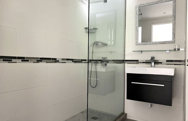 Rockley Orange Hill - by Zenbreak - Photo 11