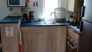 Bungalow confortable à Condrieu avec piscine partagée - Foto 5