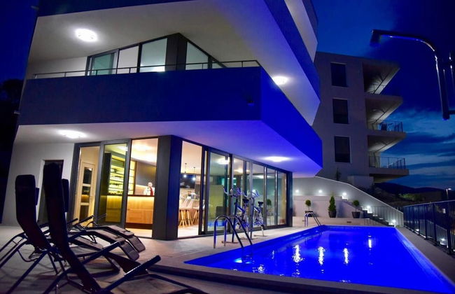 White Cloud Apartments - Photo 36