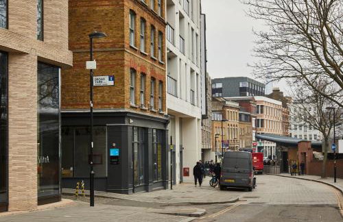 master Farringdon - Photo 32