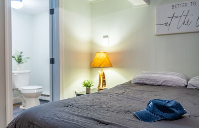 Sasa by Avantstay Deck Fire Pit Near Lake - Photo 30