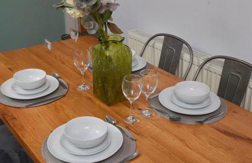 Spacious Bradford House with 4 bedrooms & 6 Beds by PureStay with Parking for 7 nights min! - Foto 19