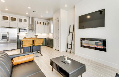 Pool Access and Private Yard Oklahoma City Retreat - Photo 1