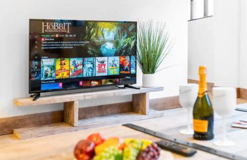 Stylish Apartment - Near City Centre - Smart TV- WIFI - Netfix - Parking - 2NT - Foto 8