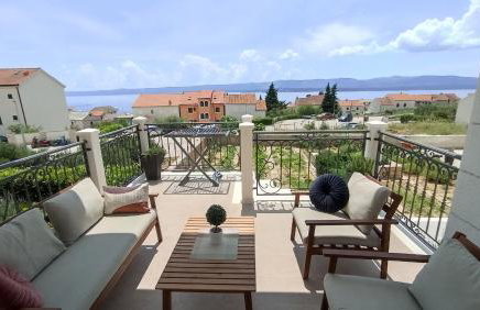 The Father's House - Foto 23