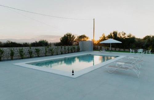 Βίλλα Πηνελόπη με πισίνα σε ιδιωτικό λόφο με θέα - Foto 23