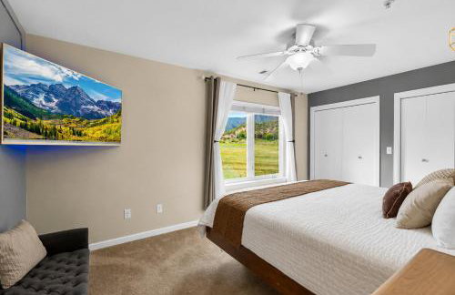 Mountain & Golf View Condo - Complimentary Spa Kit & Local Perks - Foto 1
