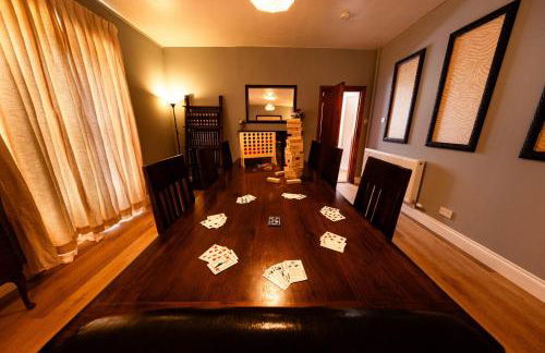 Large country house with garden, outdoor spa area & games room with Hot Tub and Fire Pit - Foto 8