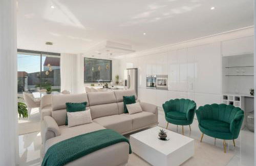 Sun, Pool and Comfort, The White House - Foto 14