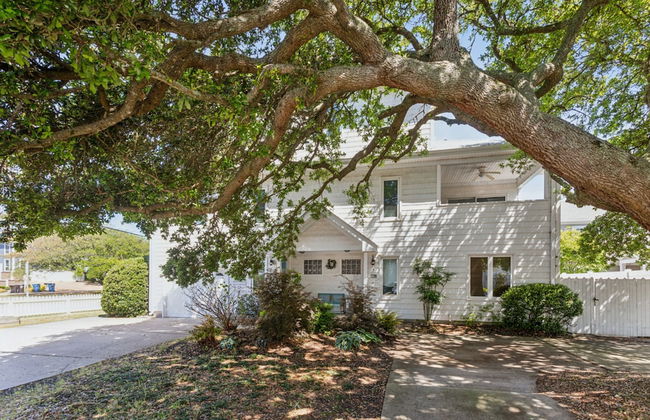 Coral Cottage- min From Beach Park With King bed - Foto 27