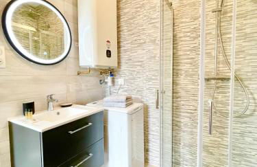 COLMAR - Appartements Deluxe - Lumineux - Stationnement Gratuit et Facile dans la rue - Foto 5