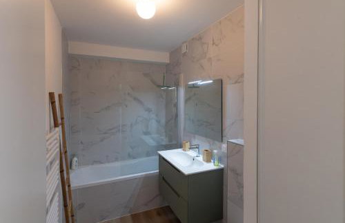 Bel appart neuf et cosy, jardinet, magnifique vue - Photo 13