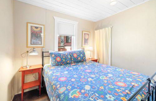 Historic Oceanside Cabin with Peek-a-boo views dog friendly - Foto 26