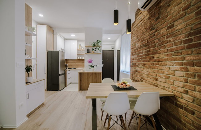 British Square - Stylish Apartment with Private Parking - Foto 1