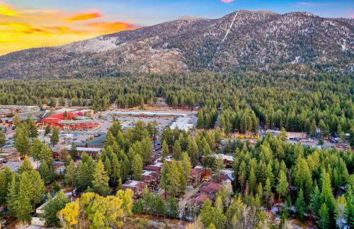 Tahoe Woods 101 at Stateline - Walk to Lake - Foto 33