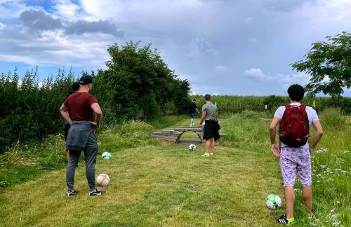 AVAHOME: Haus für 16, WLAN, Parkplätze, Netflix, Nespresso - Foto 52