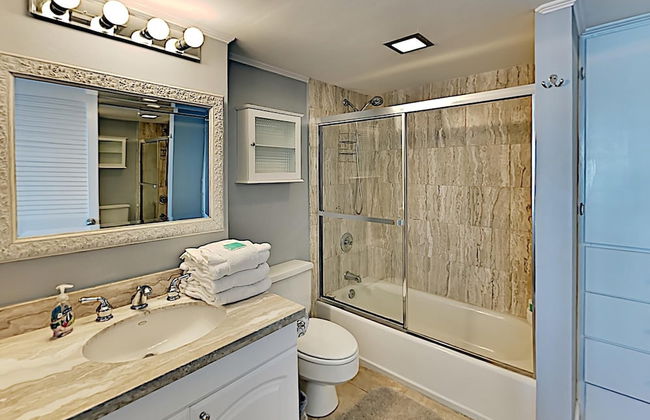 Sabine Yacht & Racquet by Southern Vacation Rentals - Foto 47