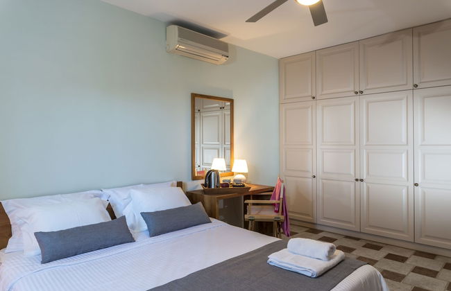 Electra Beachfront Villa - Photo 18