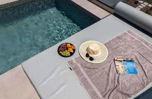 G & W Suites - Photo 1