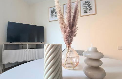 Stylish Spacious 4 Bed Townhouse near station with Parking & High Speed WiFi - Foto 27