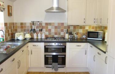 Golden Cross - Photo 10