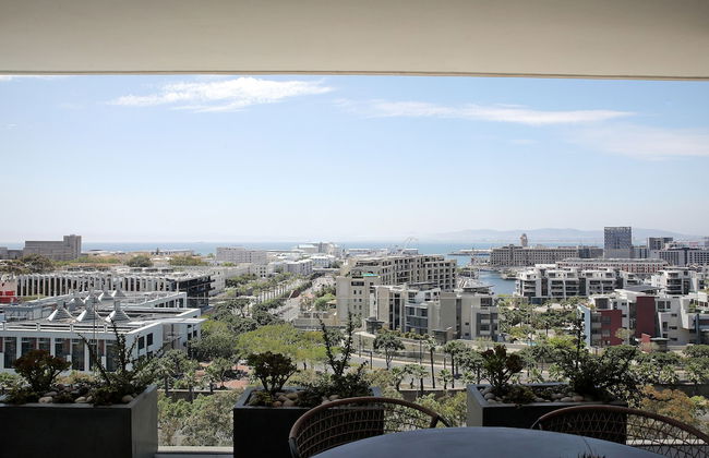 The Warwick 901 - Photo 35