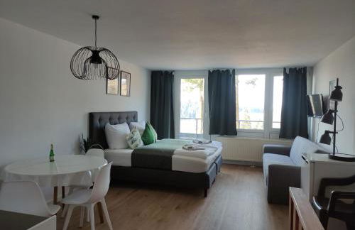 Sauna, Pool und Gartenzugang - Foto 14