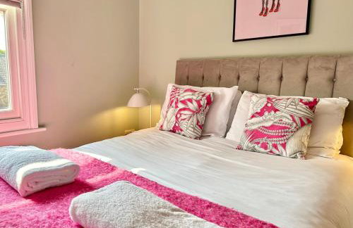 Montrose House - Photo 16