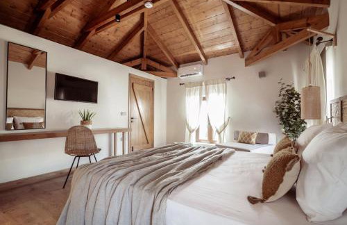 Villa Frontale - Restored Villa with Pool Perfect for 6 Nestled Next to a Traditional Olive Mill and Local Farms Offering Authentic Hospitality and Organic Delights By Villa Mana Gers - Foto 26