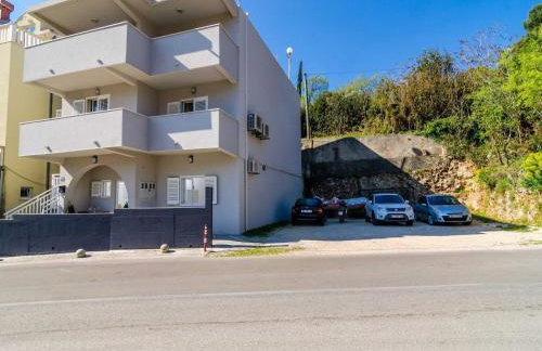 Apartment Amabilis - One Bedroom Apartment with Terrace and City View - Foto 1